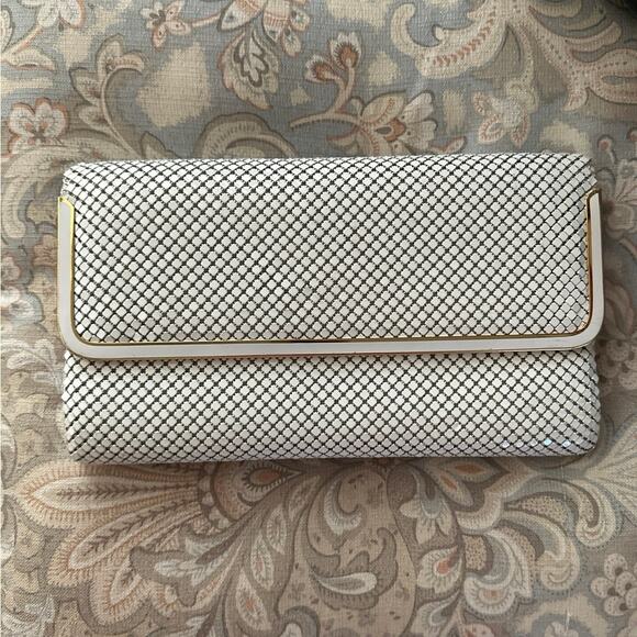 80's Vintage White Metal Chainmail Mesh Clutch 10”x6” - Picture 1 of 3
